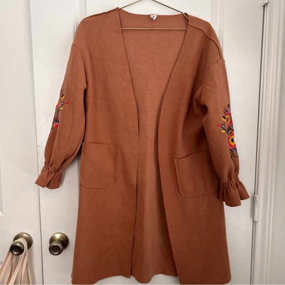 Tan brown boho embroidered bell sleeve pocket front coat - Picture 4 of 5